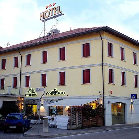 Hotel Vittoria San Giórgio di Nogaro Buitenkant foto